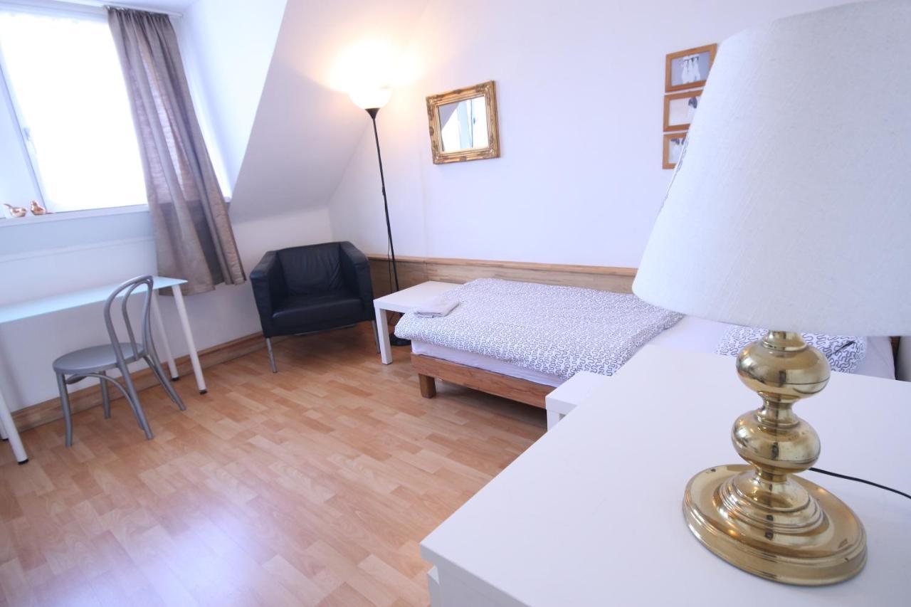 Moderne Studio Apartments Und 4 Zimmer Wohnungen In Oberhausen, Ideal Fuer Geschaeftsreisende Und Monteure Екстериор снимка