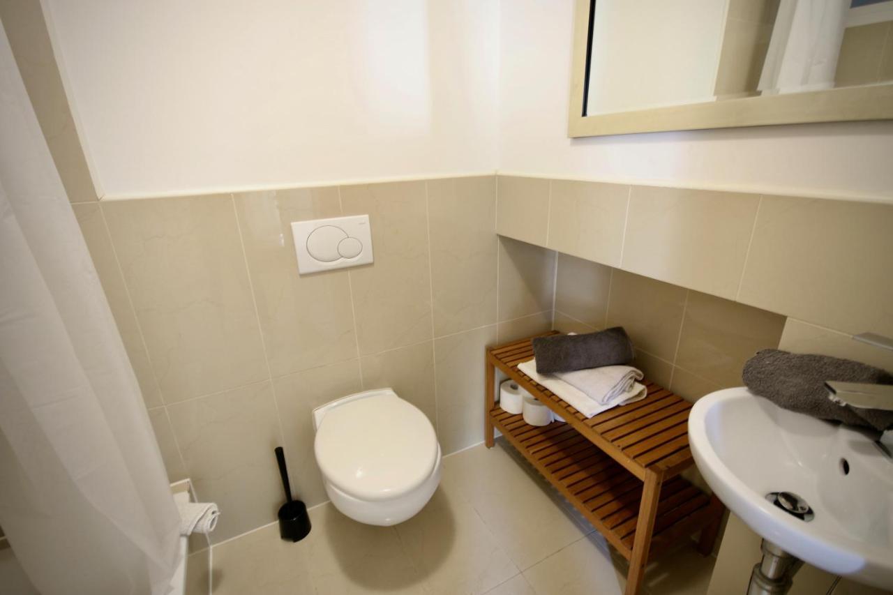 Moderne Studio Apartments Und 4 Zimmer Wohnungen In Oberhausen, Ideal Fuer Geschaeftsreisende Und Monteure Екстериор снимка